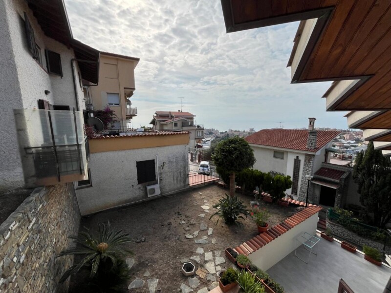 Unifamiliare Villa a Vallecrosia 24