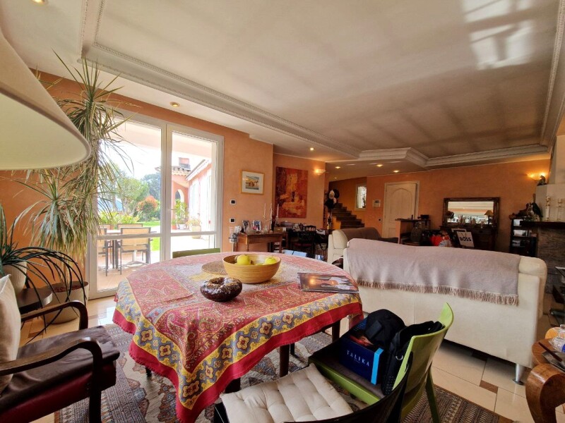 Unifamiliare Villa a Soldano 24