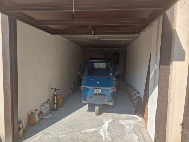 Unifamiliare Casa singola a Vallebona 25