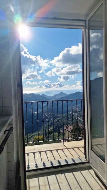 Appartamento a Perinaldo 11