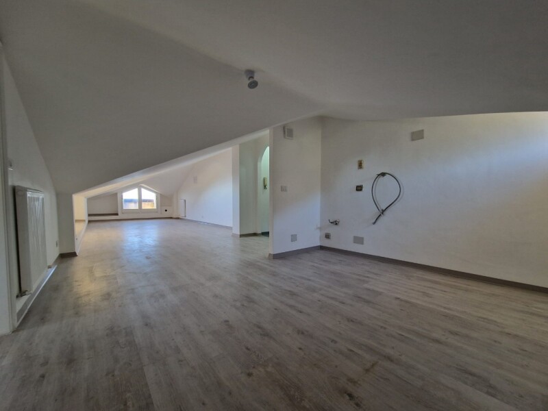 Attico mansarda a Vallecrosia 8