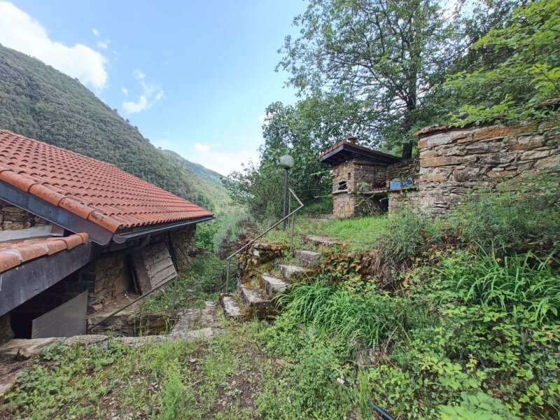 Unifamiliare Casa singola a Isolabona 21