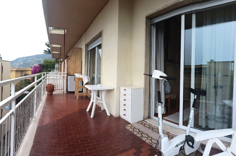 Appartamento a Ospedaletti 13