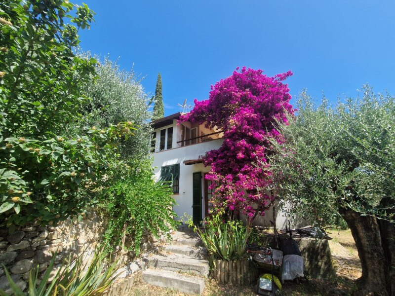 Unifamiliare Casa singola a Camporosso 1