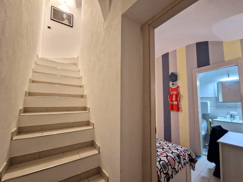 Appartamento a Vallecrosia 18