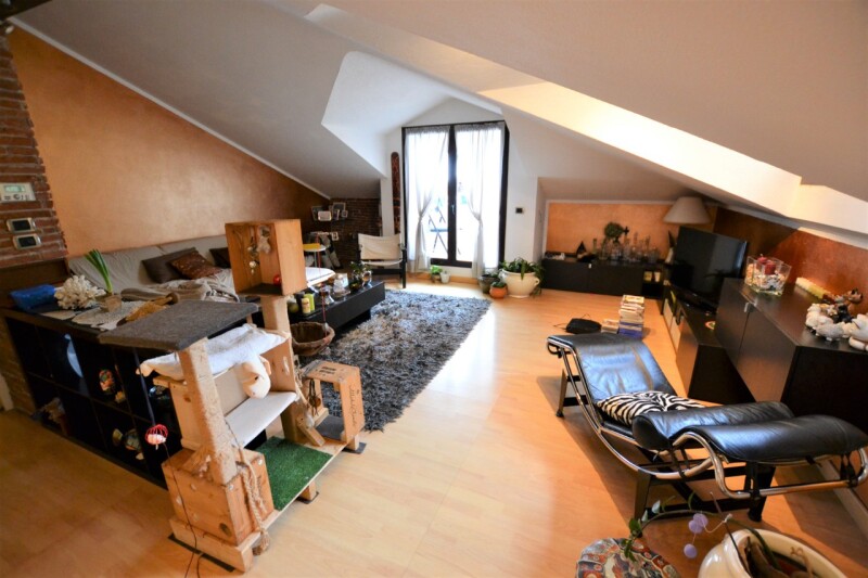 Attico mansarda a Vallecrosia 6