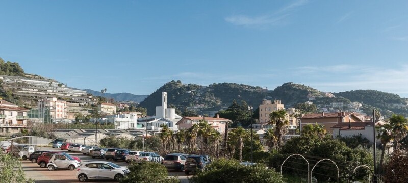 Appartamento a Vallecrosia 13